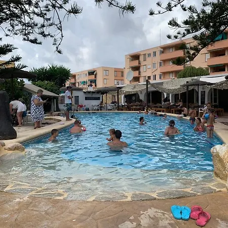 Apartment Arenal 50m From Sea
